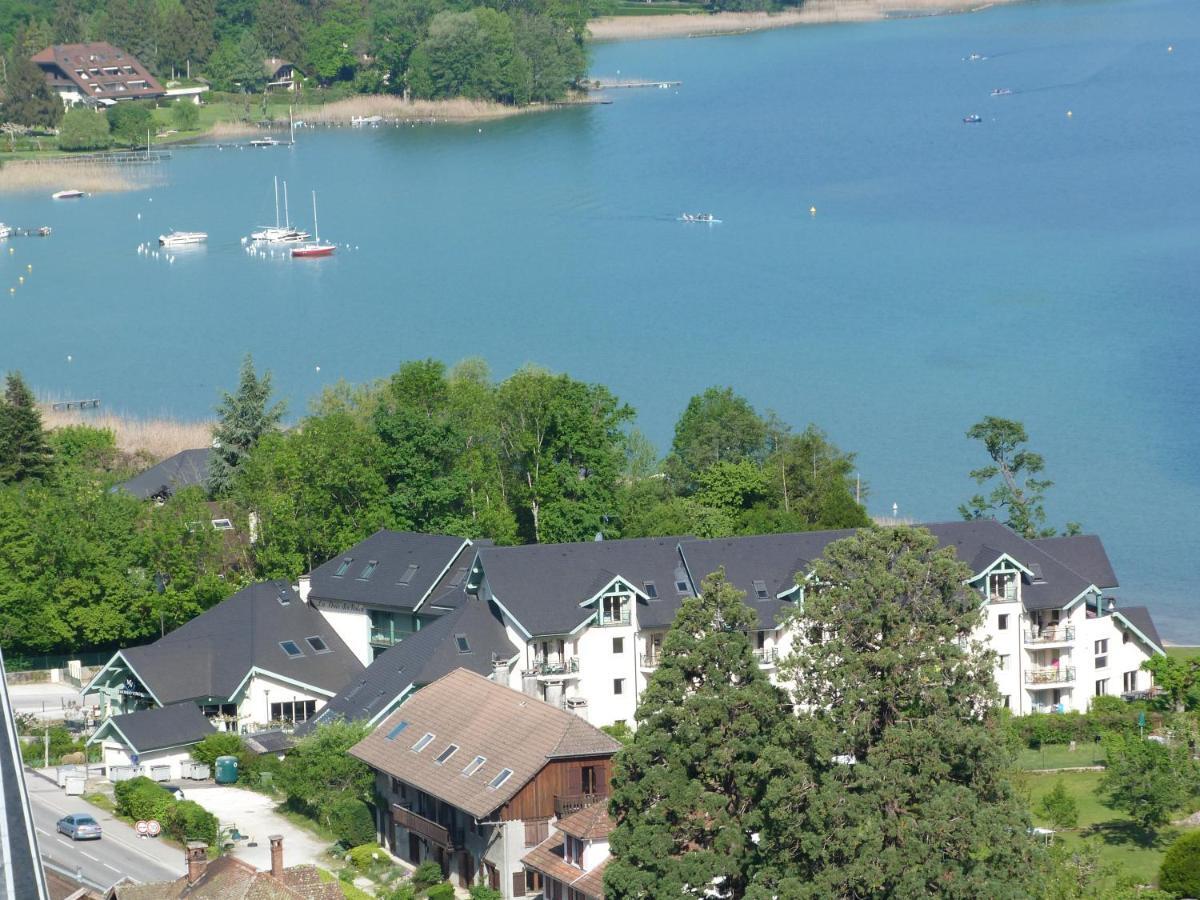 Logement Atypique Avec Vue Unique Panoramique Sur Le Lac D'Annecy, Dans Une Residence Avec Plage Et Ponton Privee Sur La Commune De Duingt Ngoại thất bức ảnh